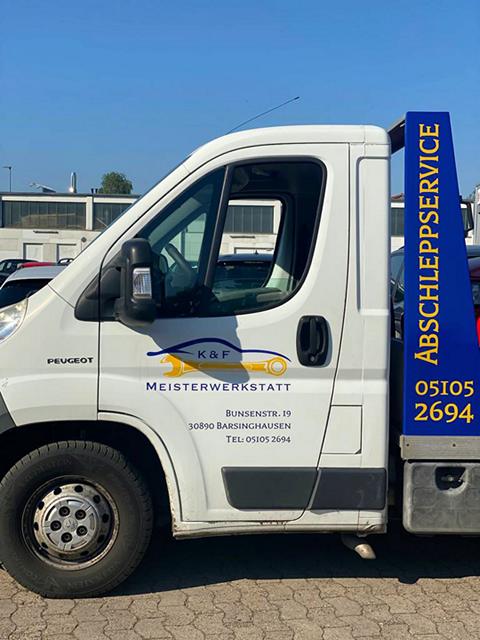 Unser Abschleppwagen Bild Abschleppwagen von K & F Meisterwerkstatt Barsinghausen